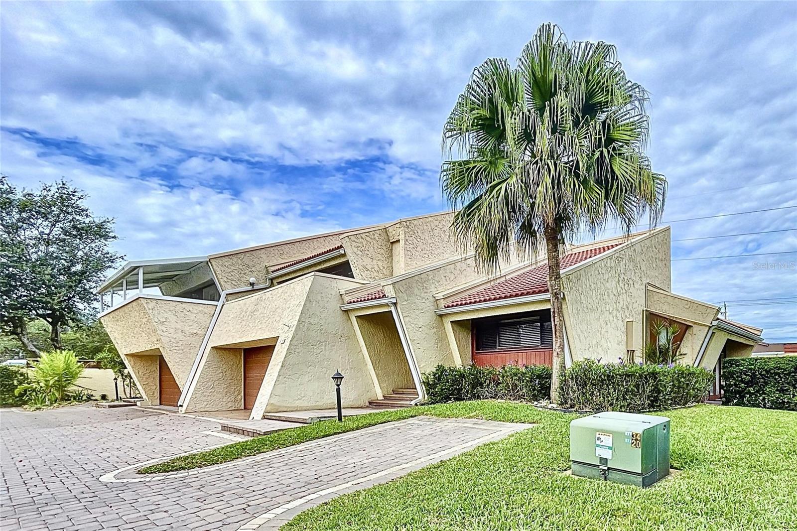 2 Casarena Ct — photo