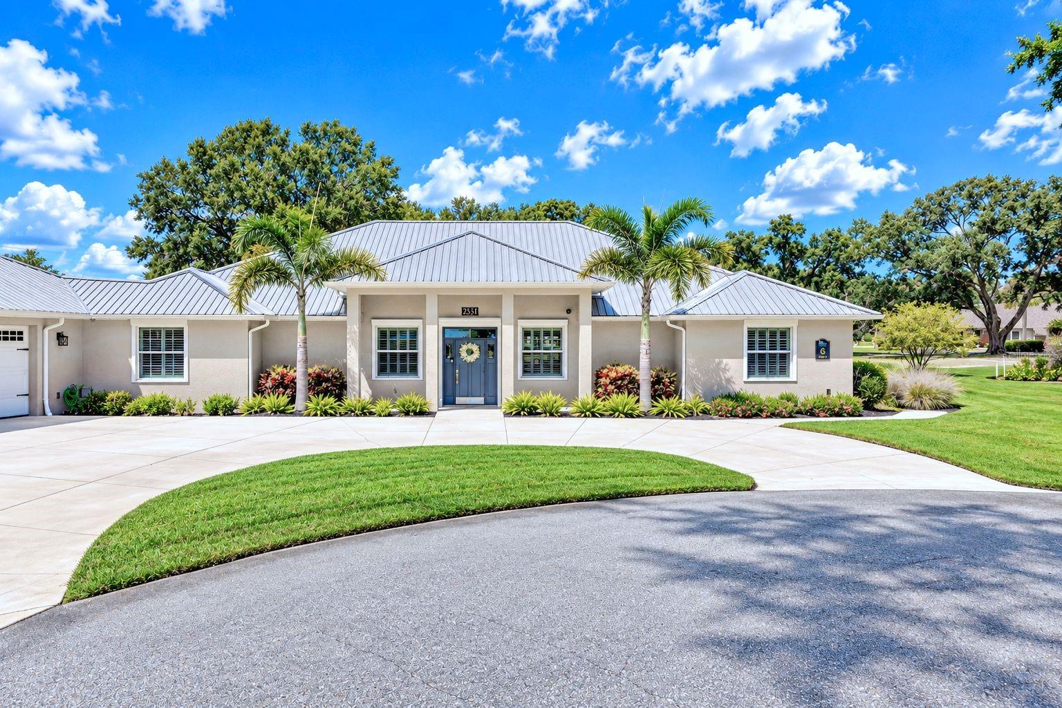 2851 Village Green Ct — photo