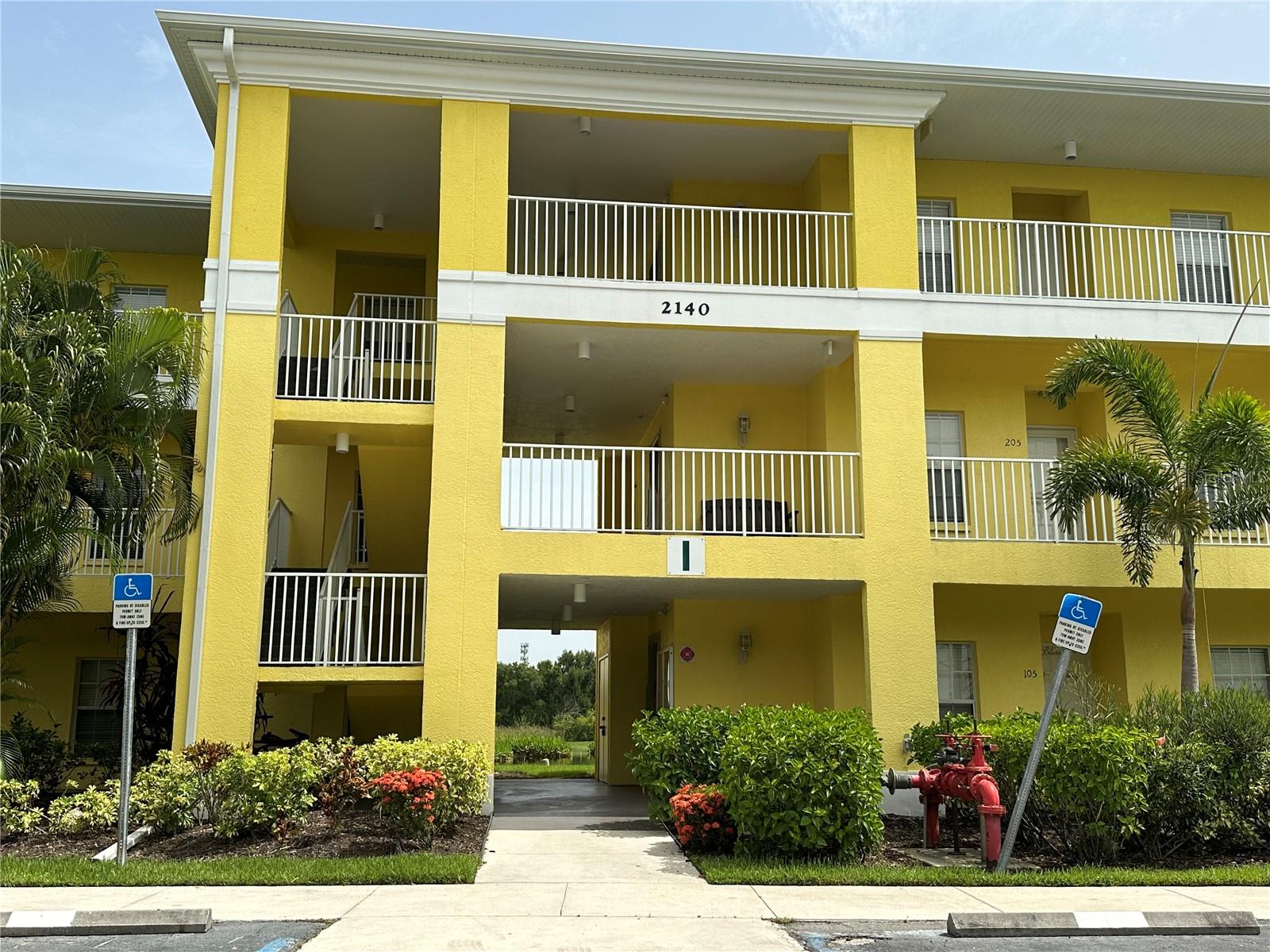 2140 Heron Lake Dr #204 — photo