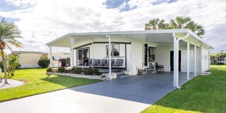 1520 Blue Heron Dr — photo