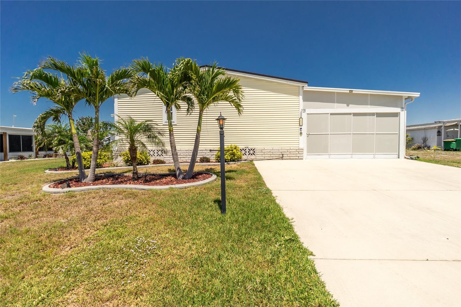1431 Sanderling Dr — photo