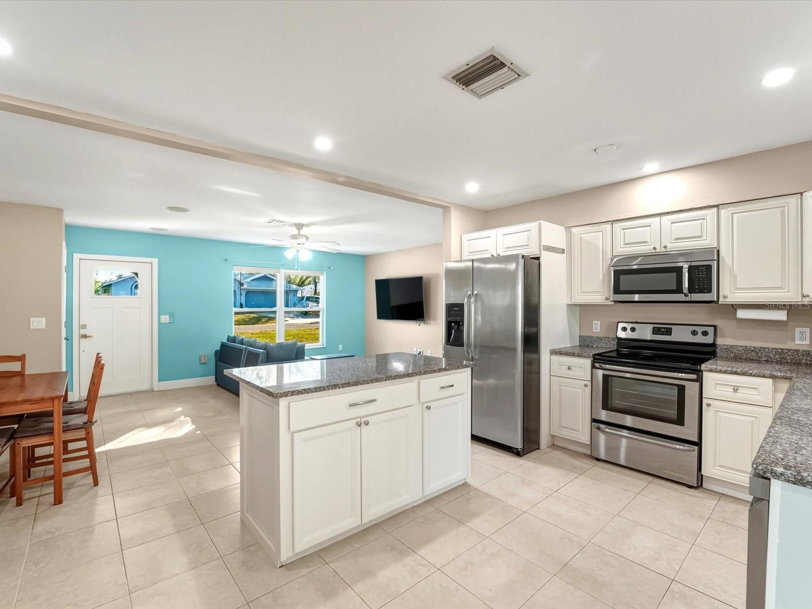 1017 Rosedale Road, Venice, FL 34293 — photo 3