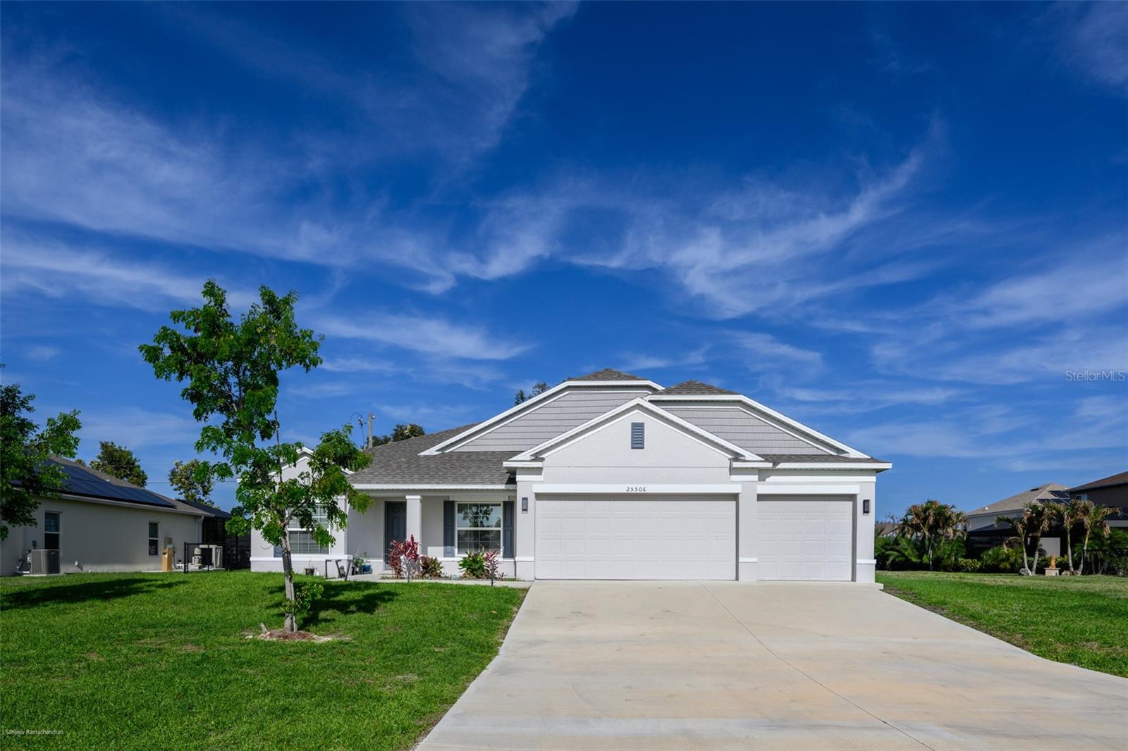 25506 Doredo Dr — photo
