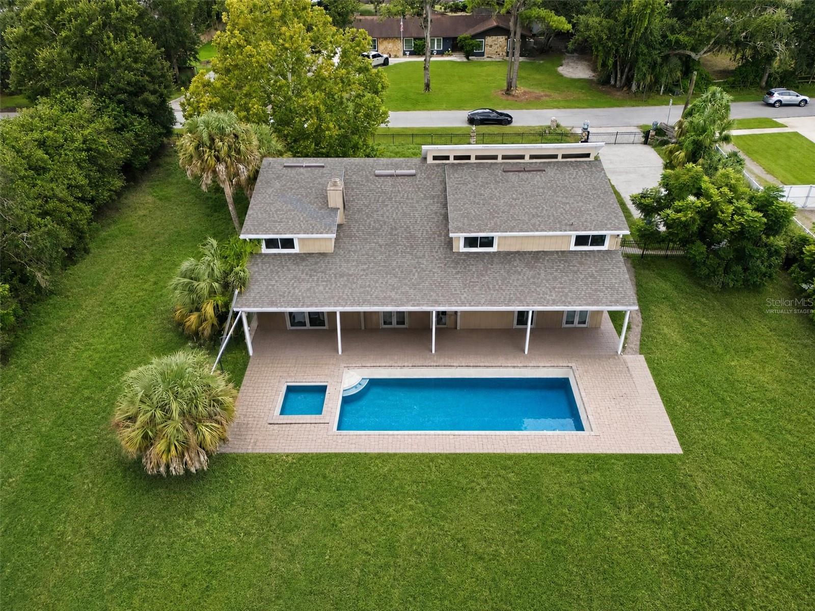 310 Hidden Lake Dr — photo