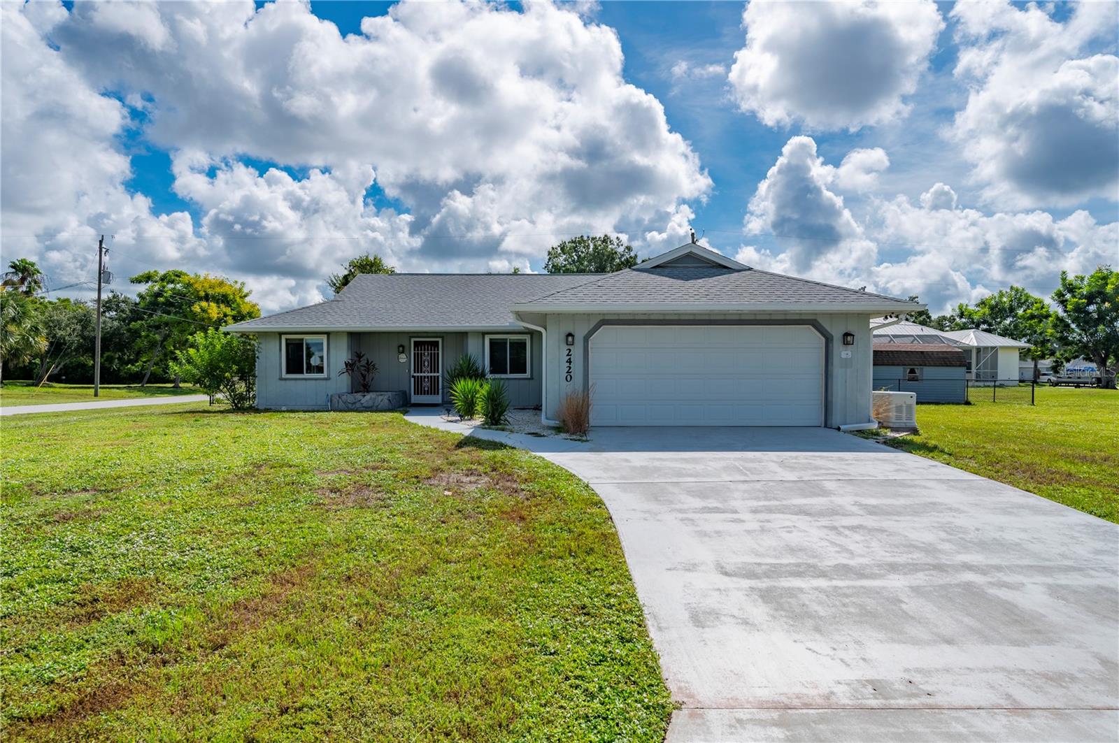 2420 Pinellas Dr — photo