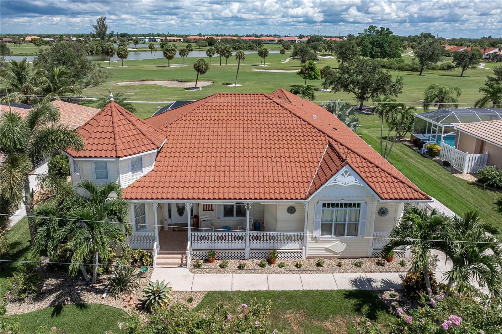 813 Monaco Dr — photo