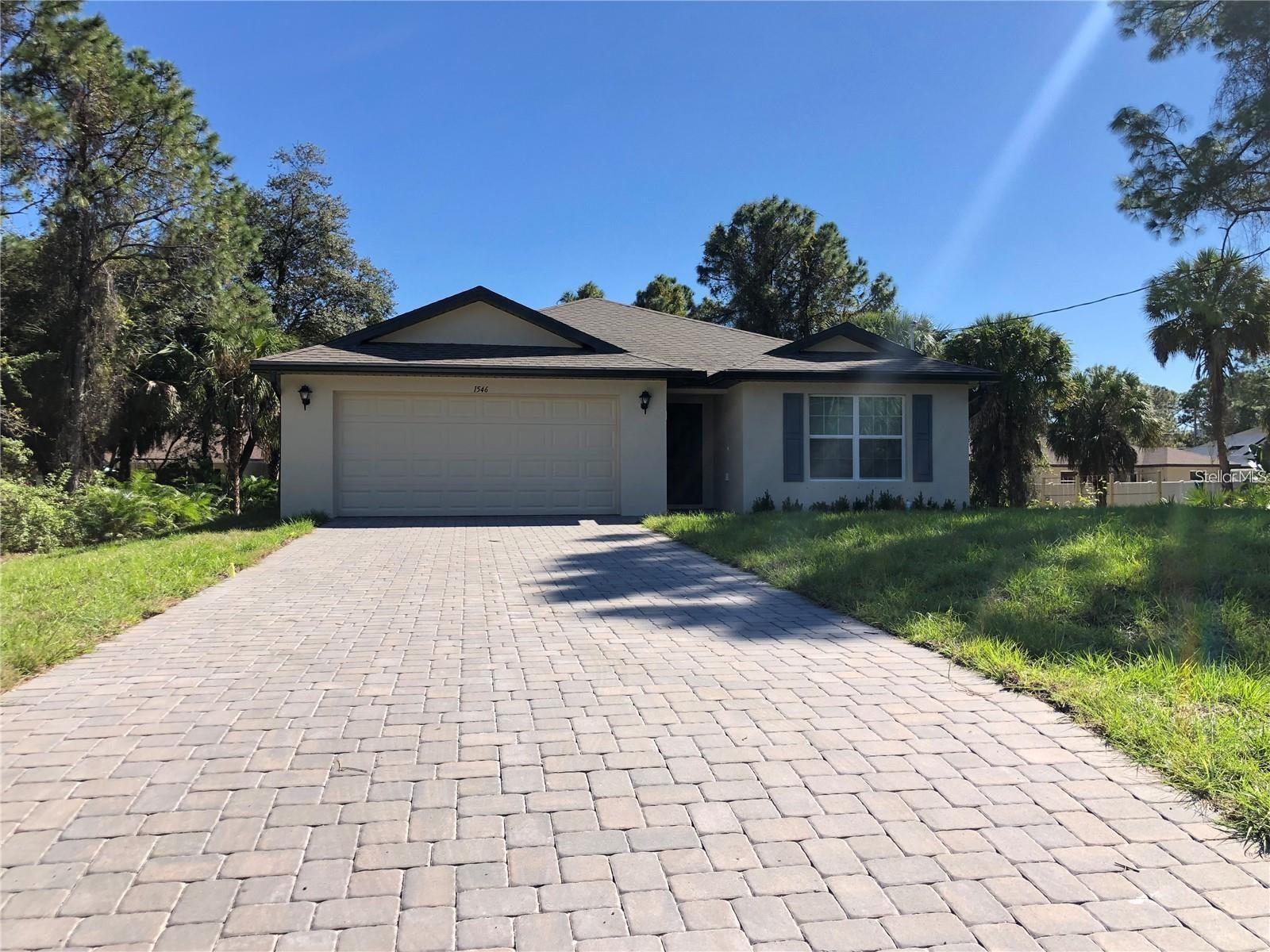 1546 Glenan Rd — photo