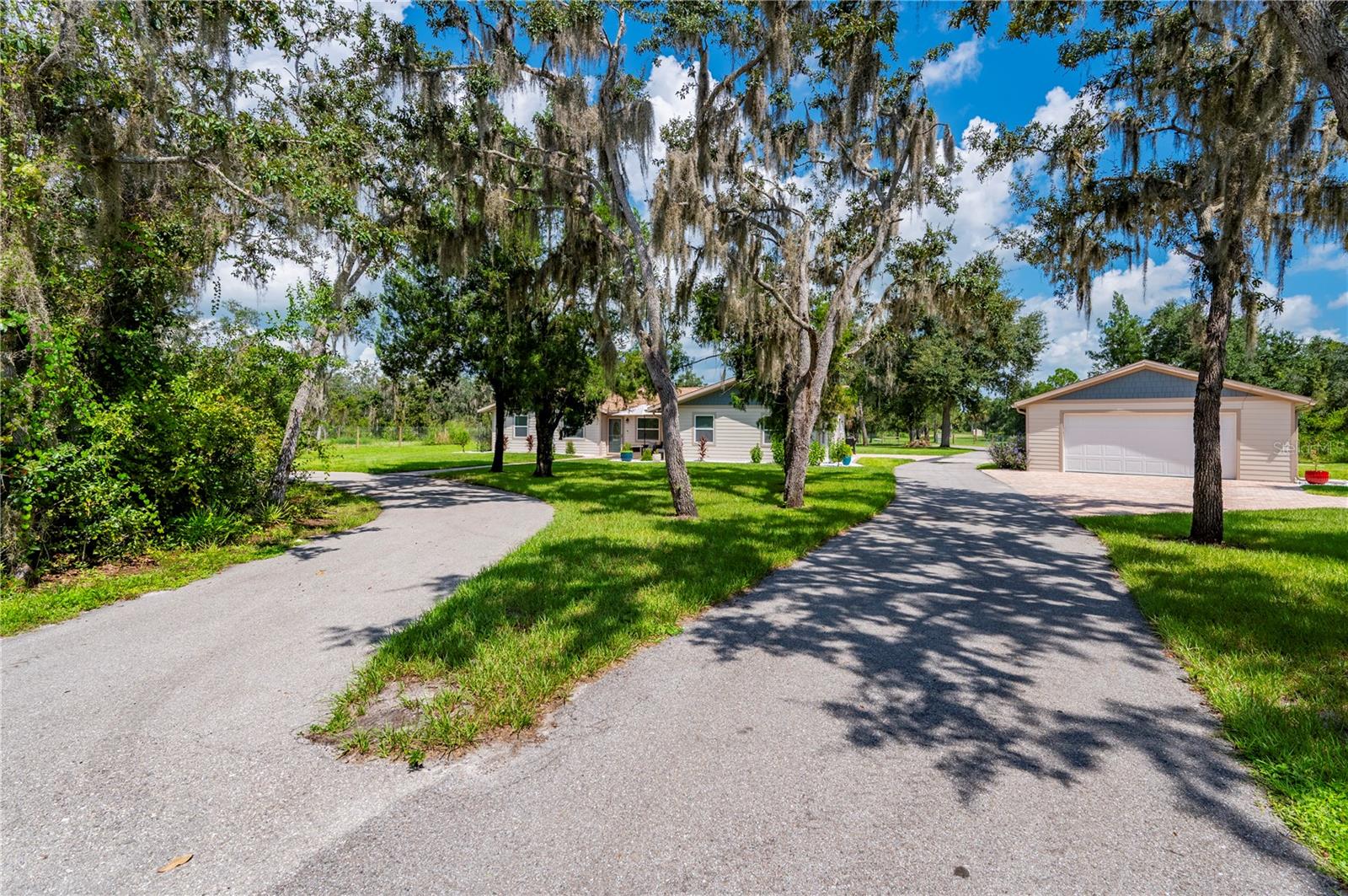 15500 Water Oak Ct — photo