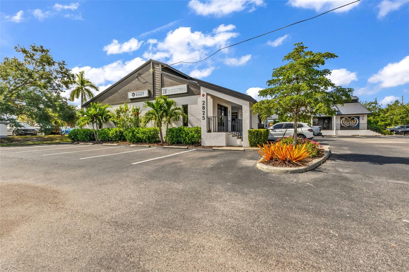 2825 Tamiami Trl #B2 — photo