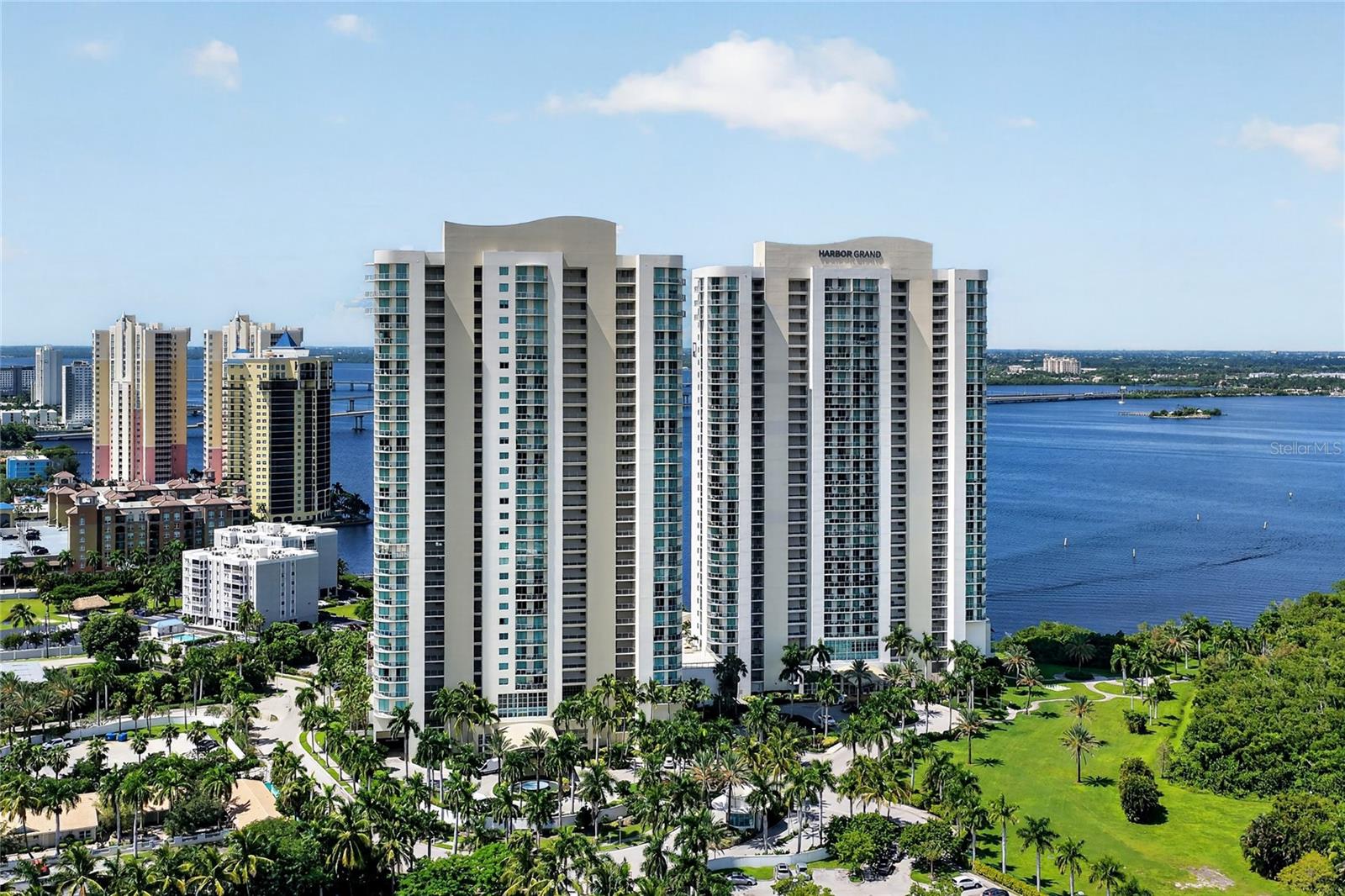 3000 Oasis Grand Blvd #1007 — photo