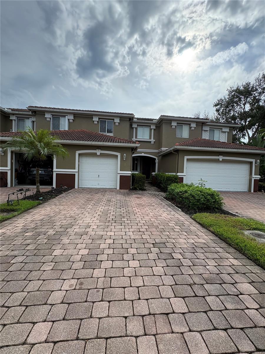 17533 Laurel Grove Ct — photo