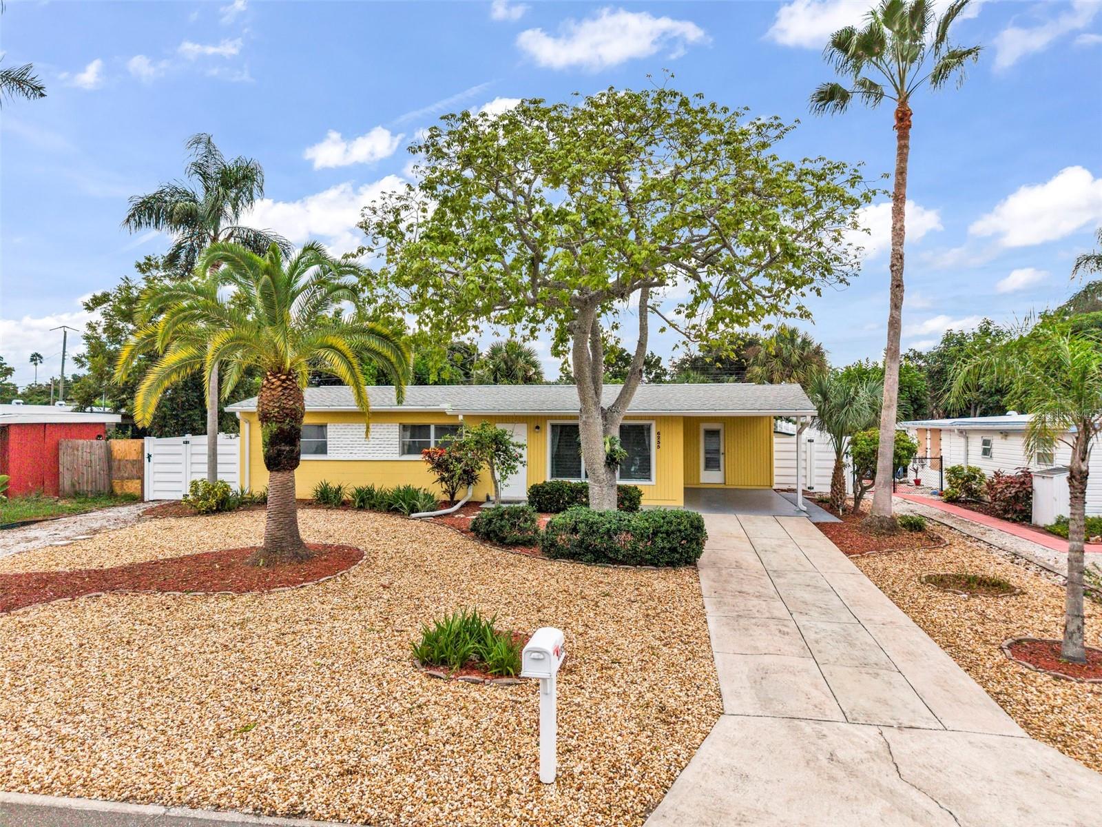 6235 Columbia Dr — photo