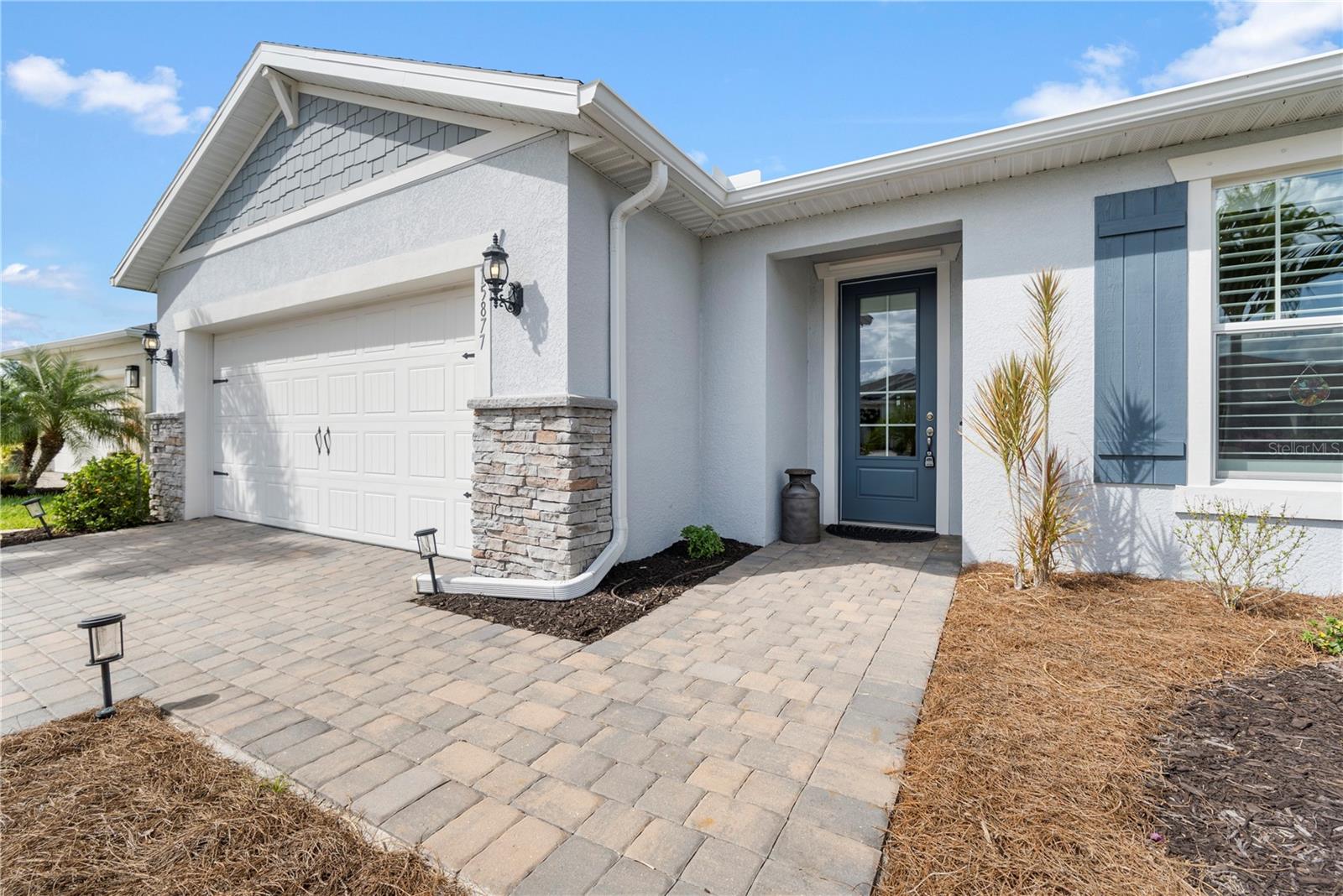 15877 Shoreline Dr — photo