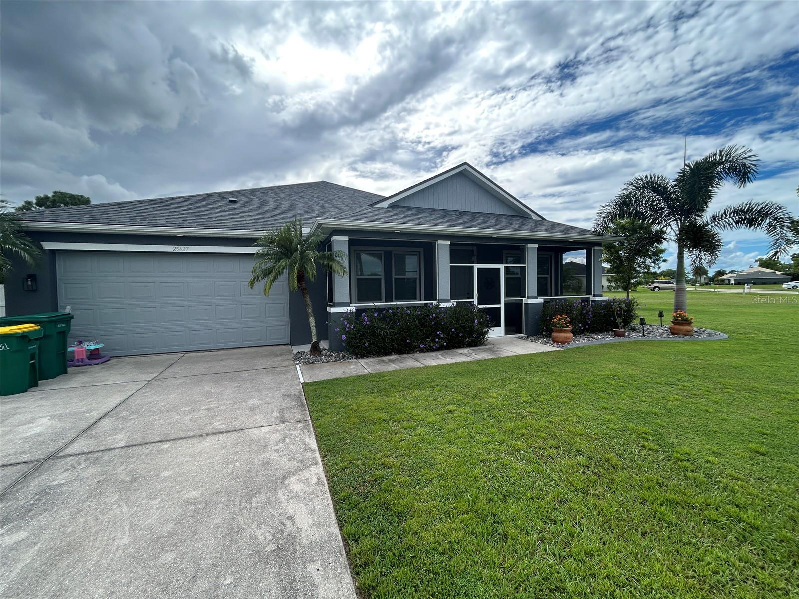 25427 Doredo Dr — photo