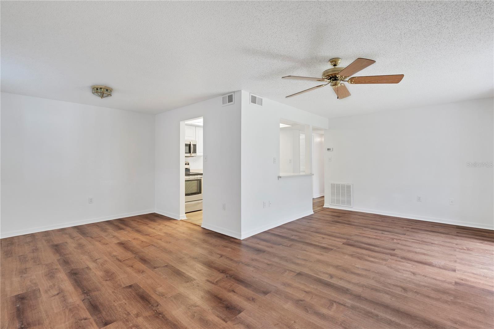 22291 Westchester Blvd #302 — photo