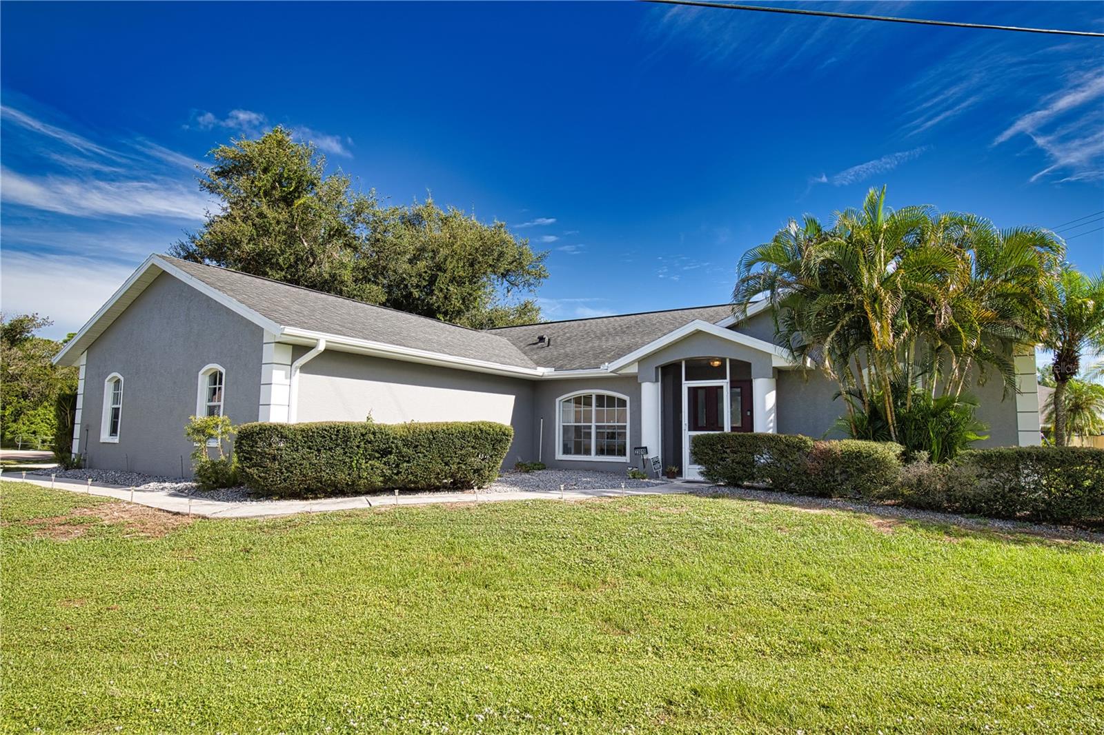 23010 Peachland Blvd — photo