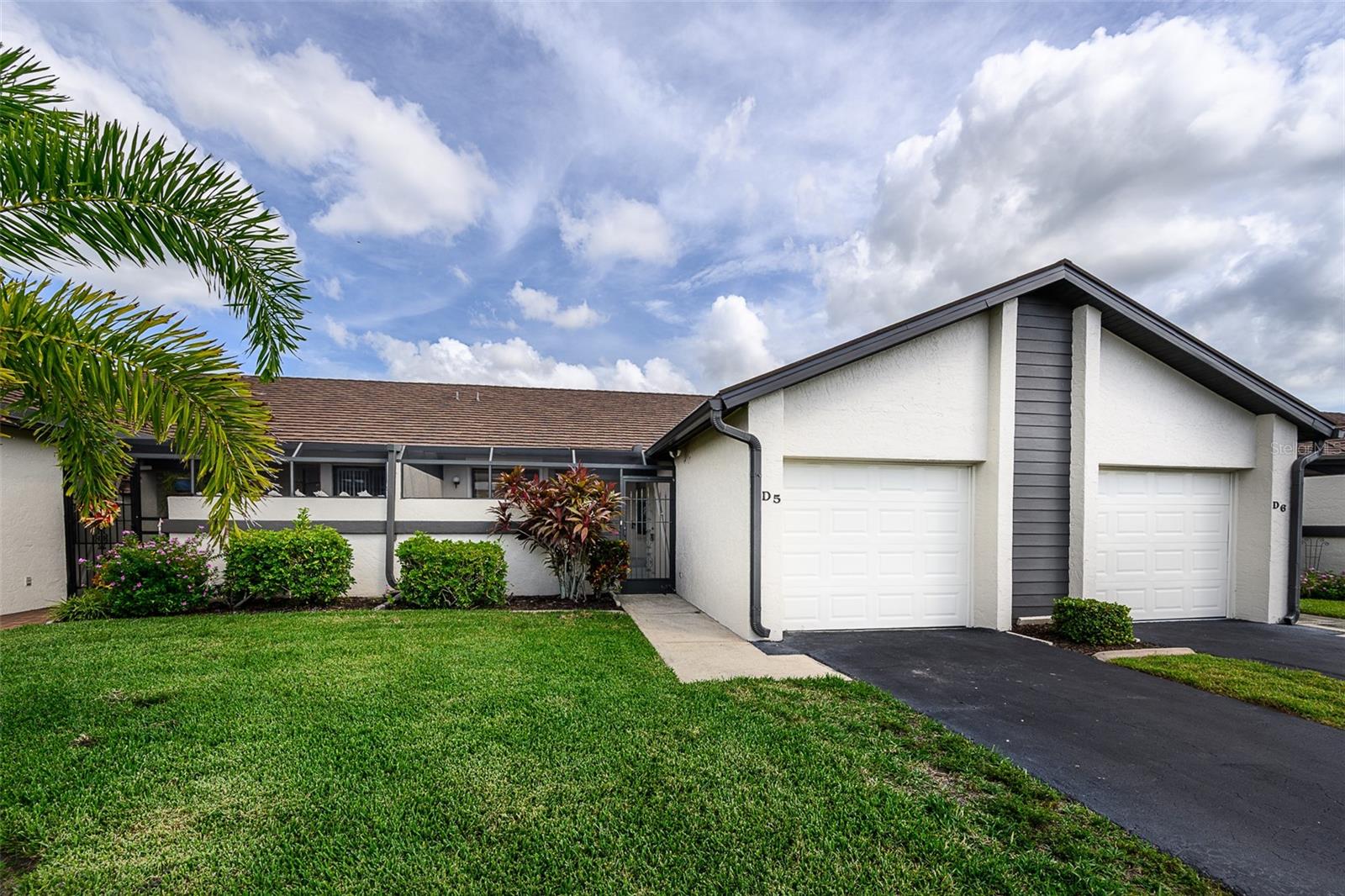3920 Bal Harbor Blvd #D5 — photo