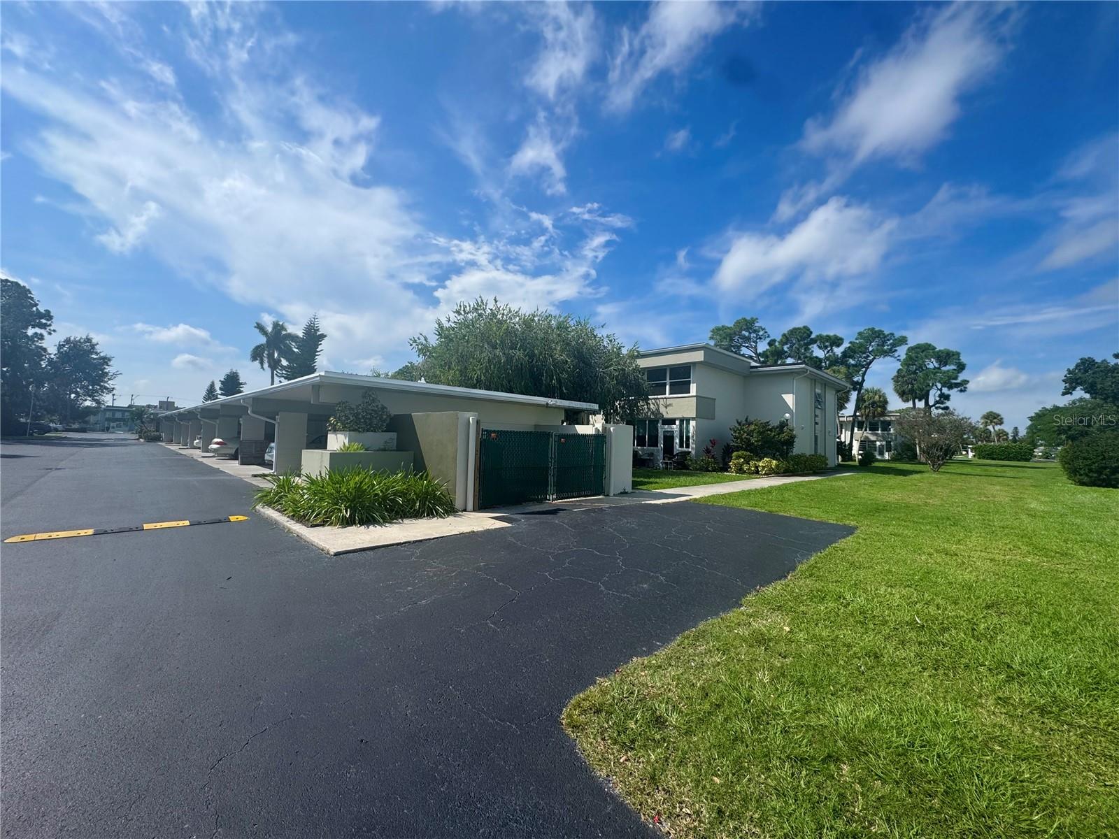 2437 Harbor Blvd #110 — photo