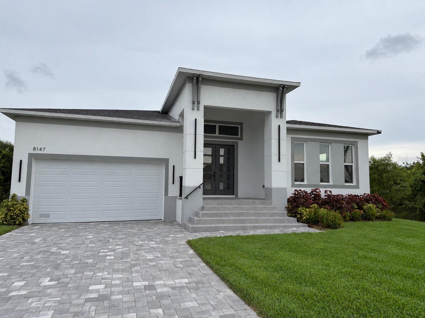 8147 Tracy Cir — photo