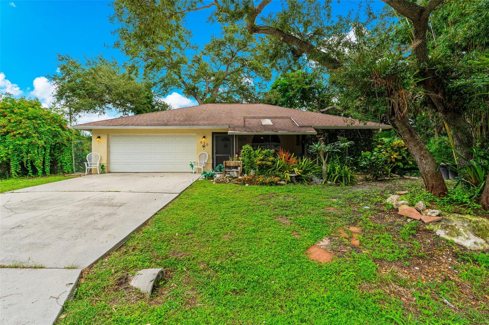 620 Burke Rd — photo