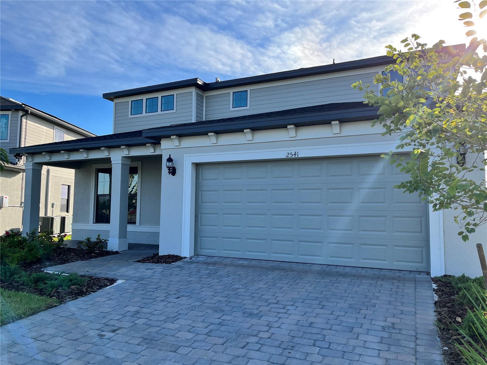 2541 Buckthorn Loop — photo