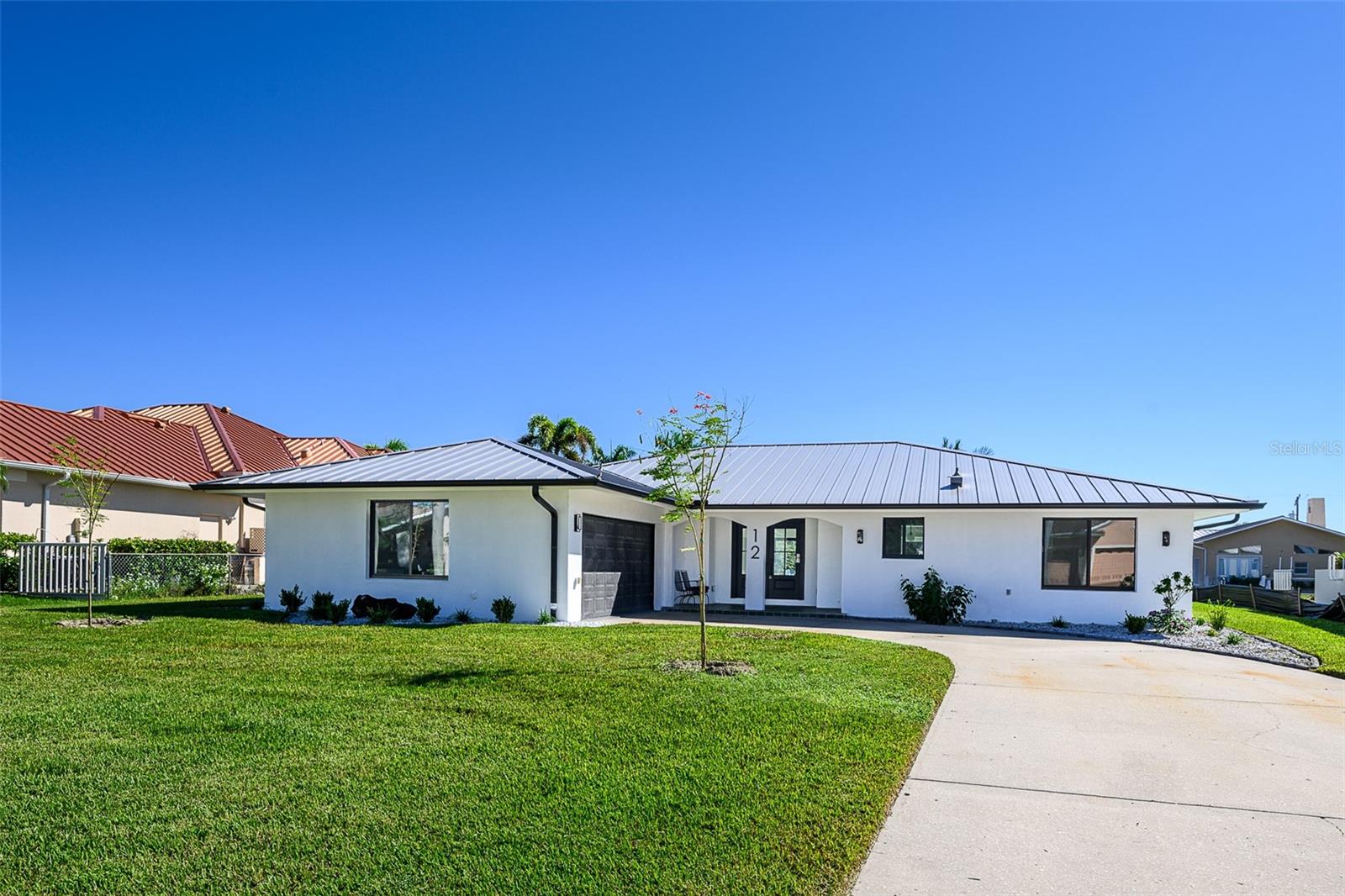 12 Sabal Dr — photo