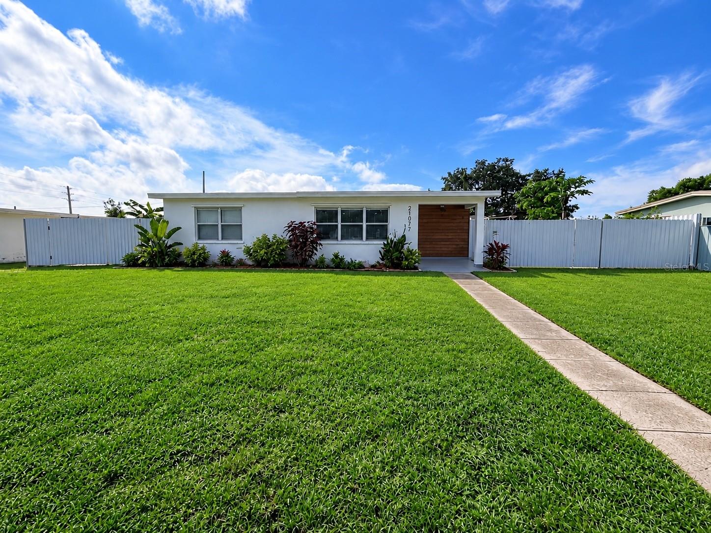 21077 Midway Blvd — photo