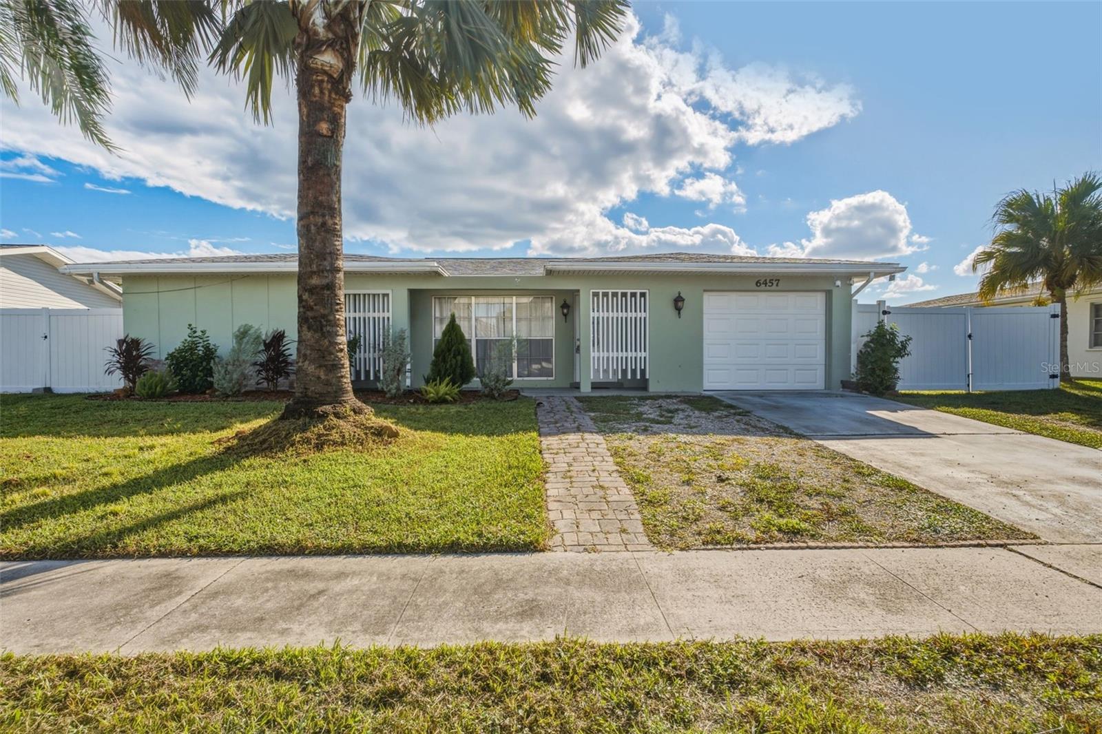 6457 Otis Rd — photo