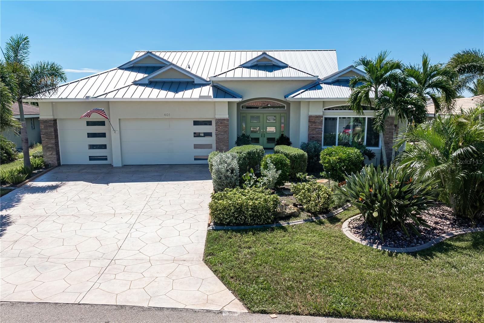 401 Sorrento Ct — photo