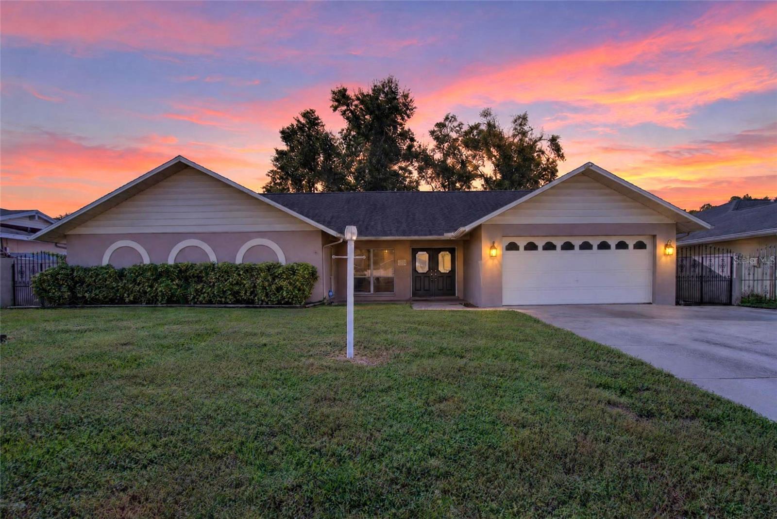 3122 Reseda Ct — photo