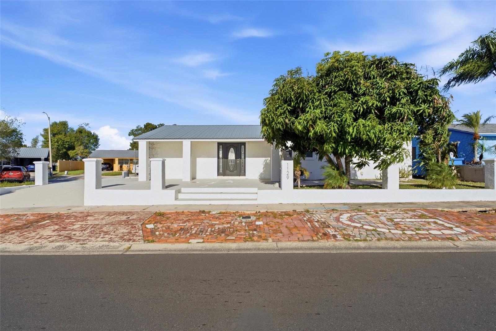 1129 SW Golden Ave — photo