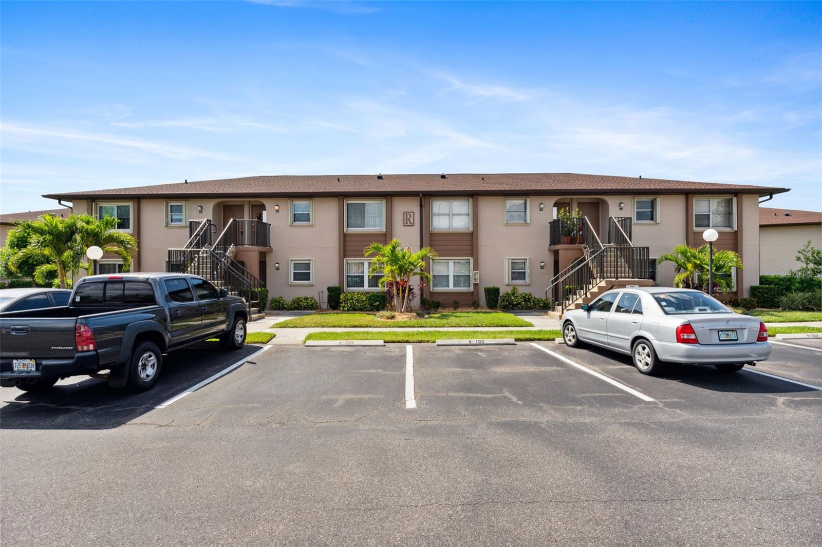 25100 Sandhill Blvd #R-201 — photo