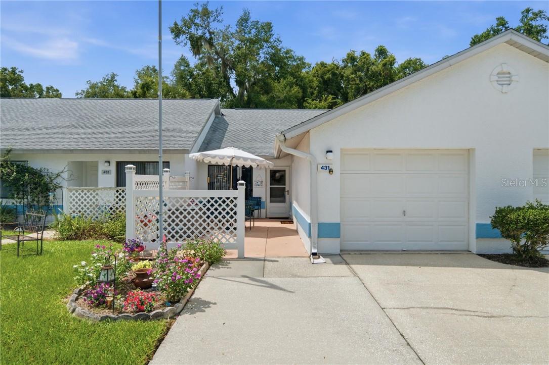 431 Landing Blvd — photo