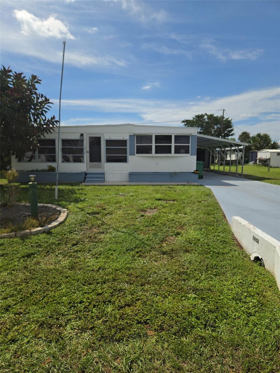1252 Kingfisher Dr — photo