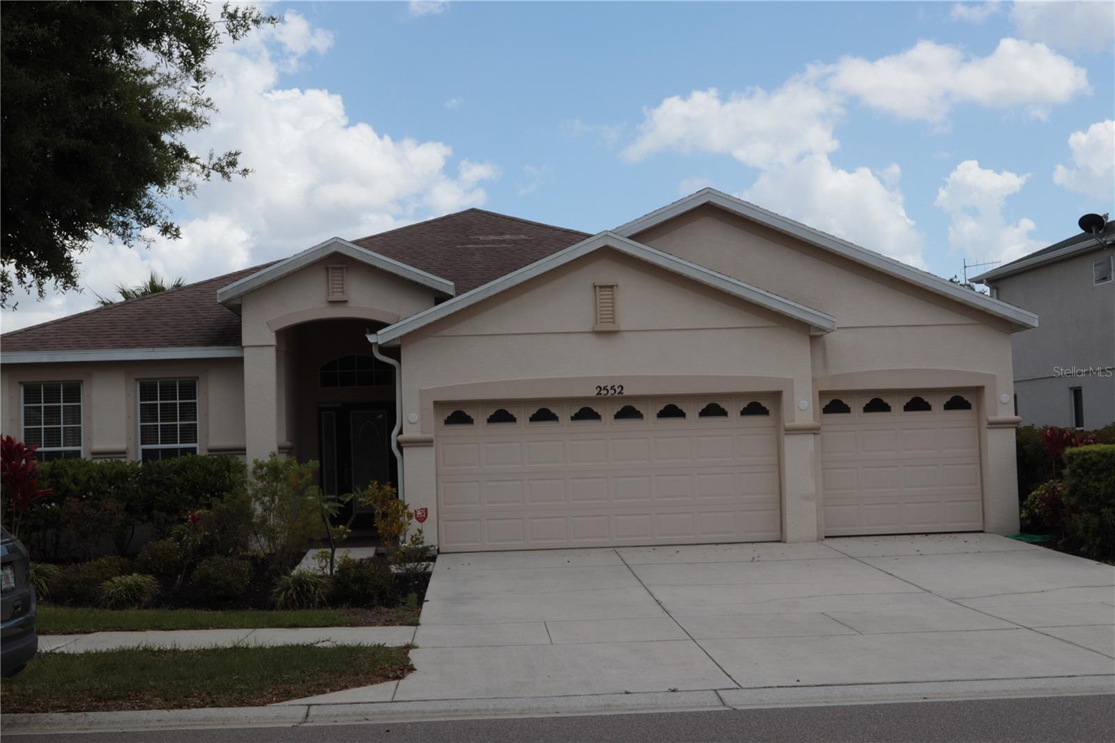 2552 Hobblebrush Dr — photo