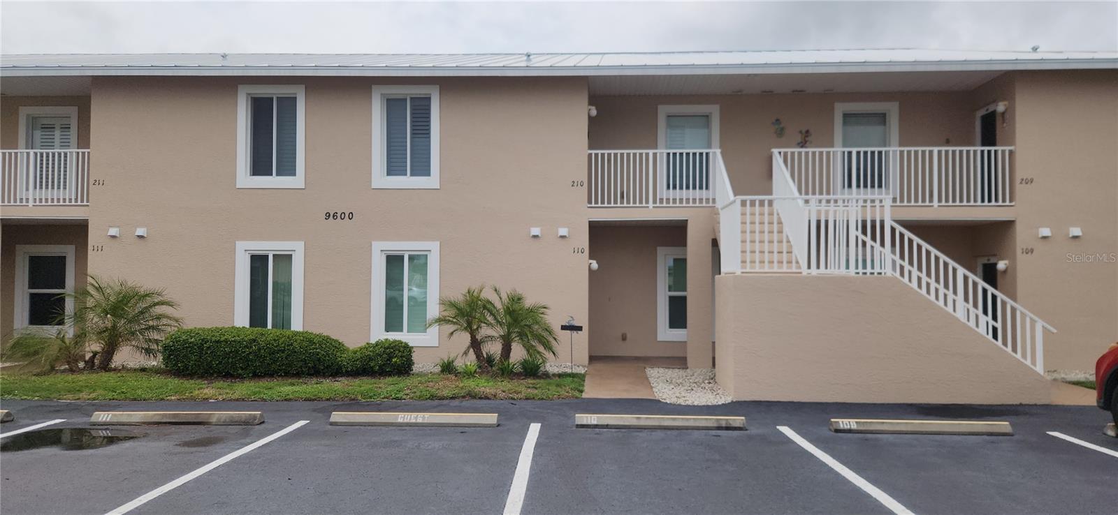 9600 Fiddlers Green Cir #110 — photo