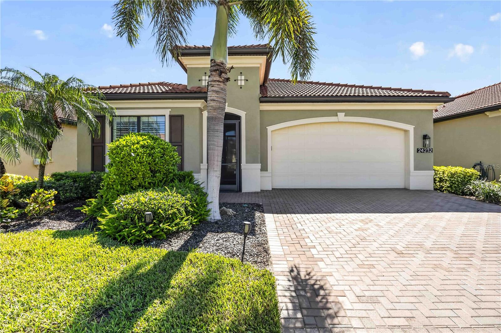 24232 Gallberry Dr — photo