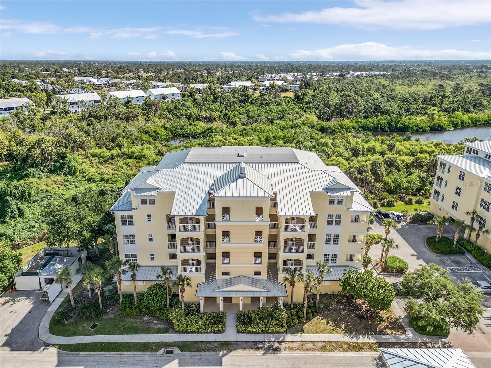 8541 Amberjack Cir #202 — photo