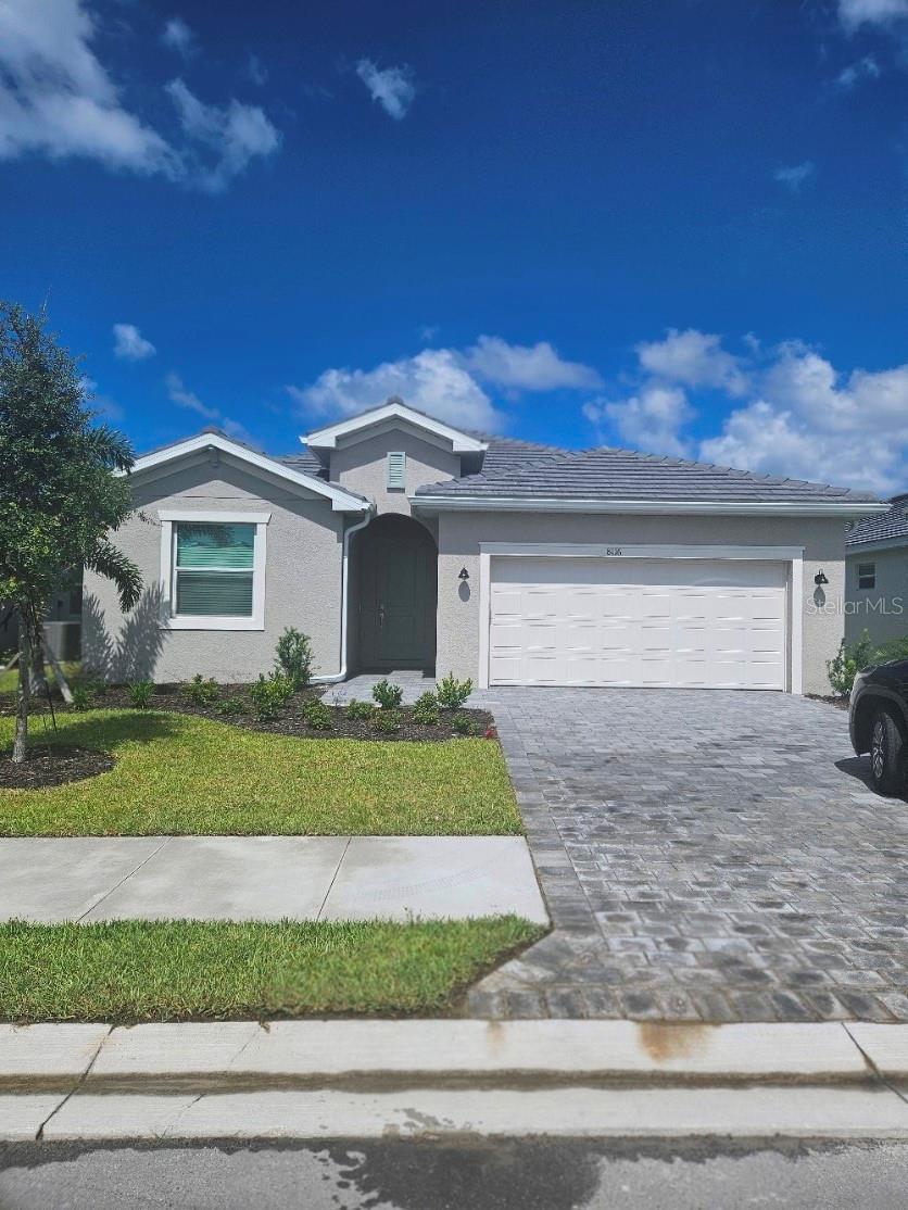 8116 Shore Lake Dr — photo