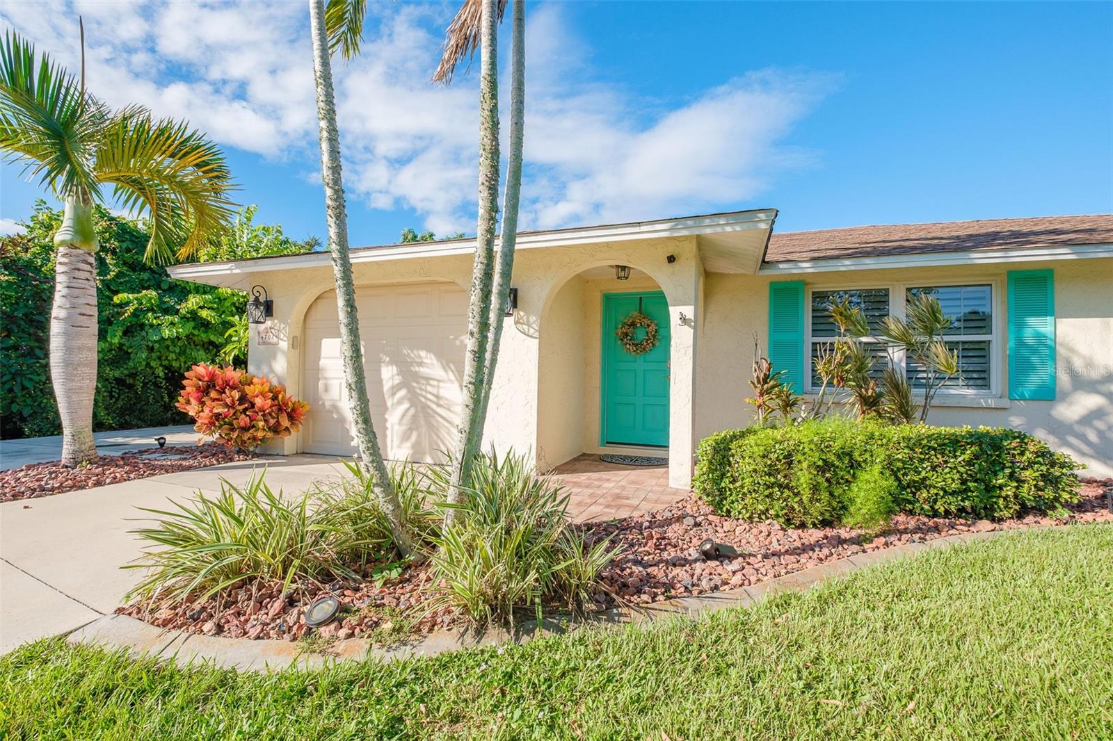 4708 Alligator Dr — photo