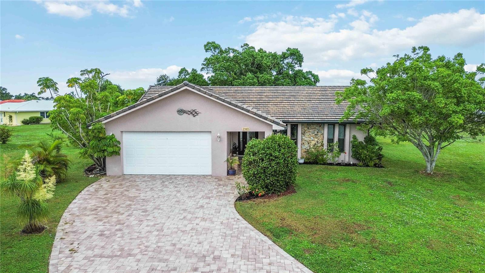 2903 Roma Ct — photo