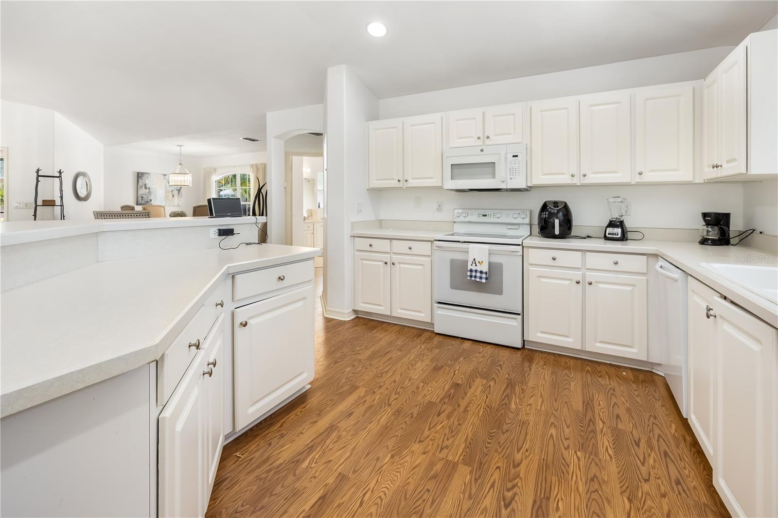 9 Sherrington Drive, Ormond Beach, FL 32174 — photo 2
