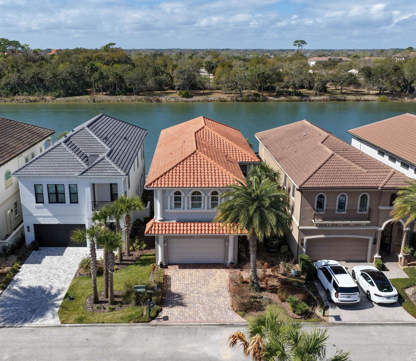 262 Yacht Harbor Dr — photo