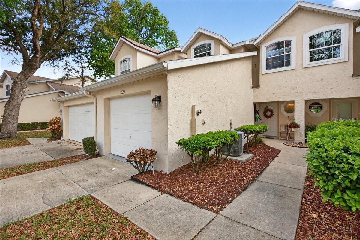 525 Lake Bridge Dr — photo
