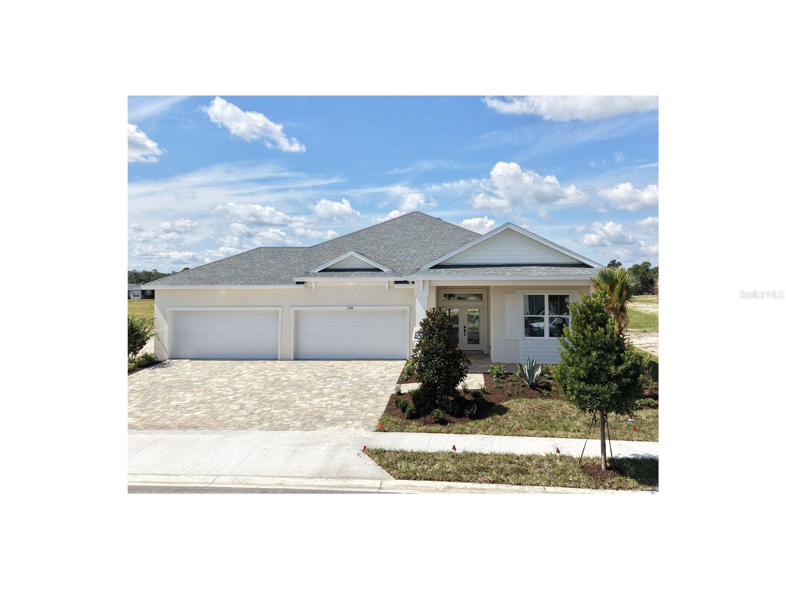 938 Megano Blvd — photo