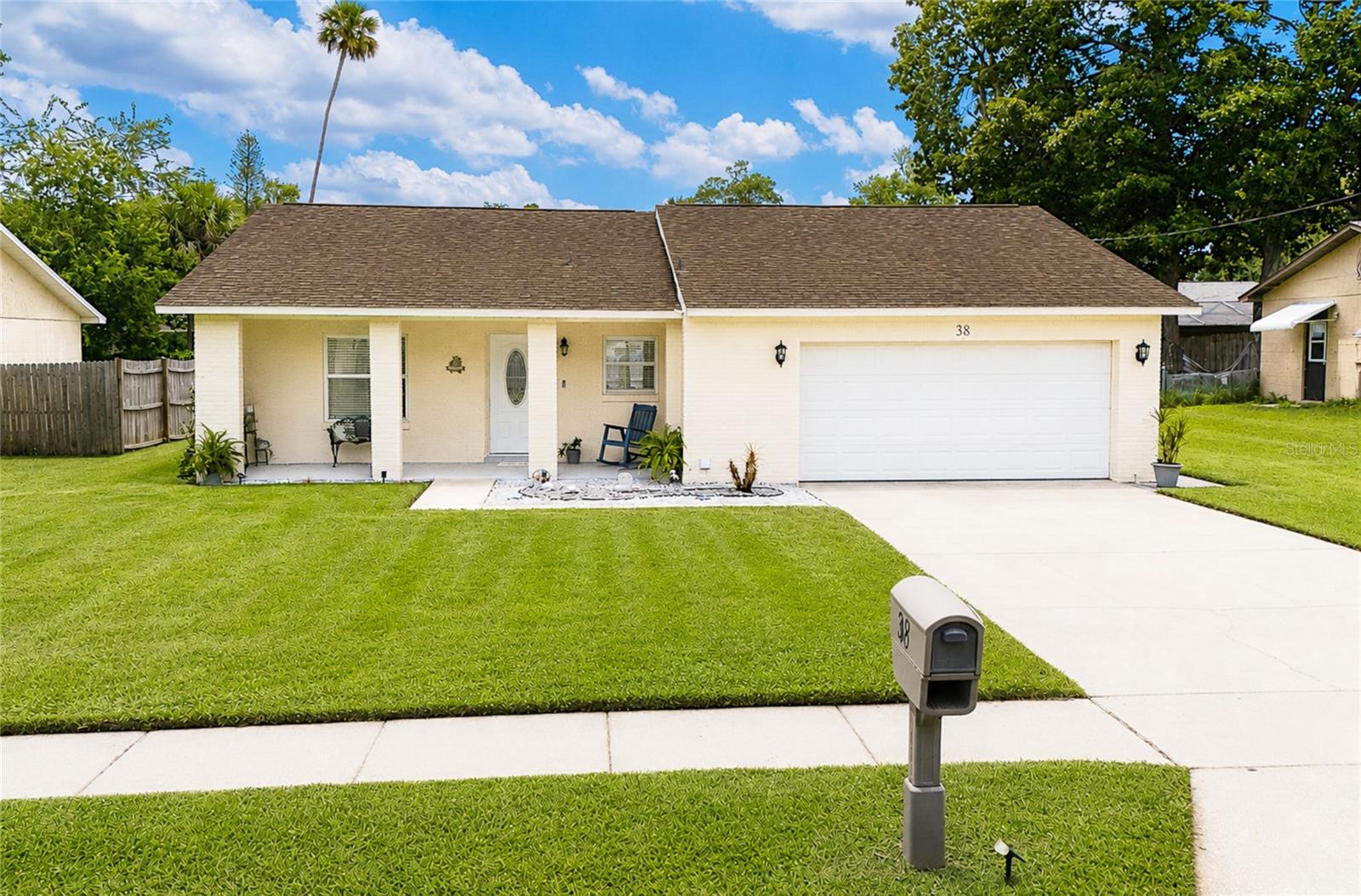 38 Laurel Oaks Circle, Ormond Beach, FL 32174 — photo 2
