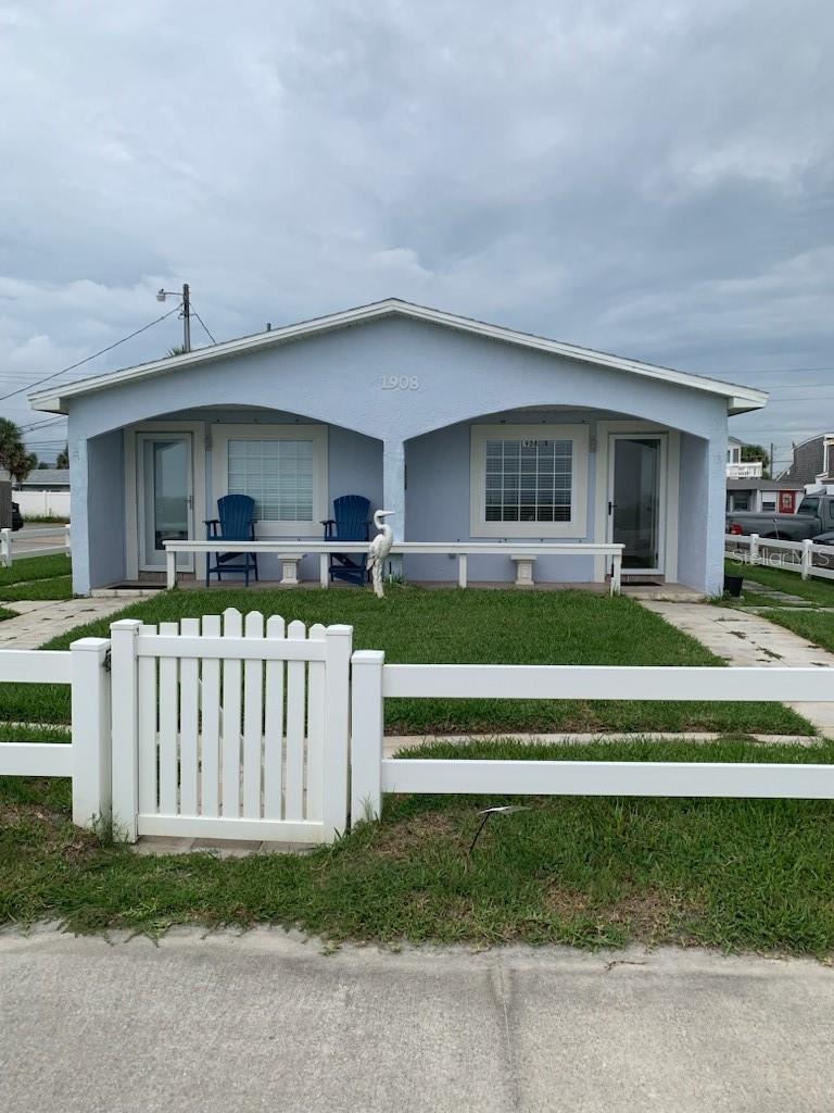 1908 S Ocean Shore Blvd #B — photo