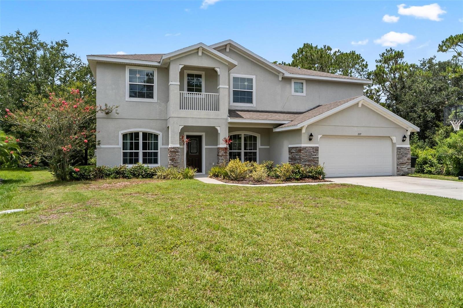 227 Birchwood Dr — photo