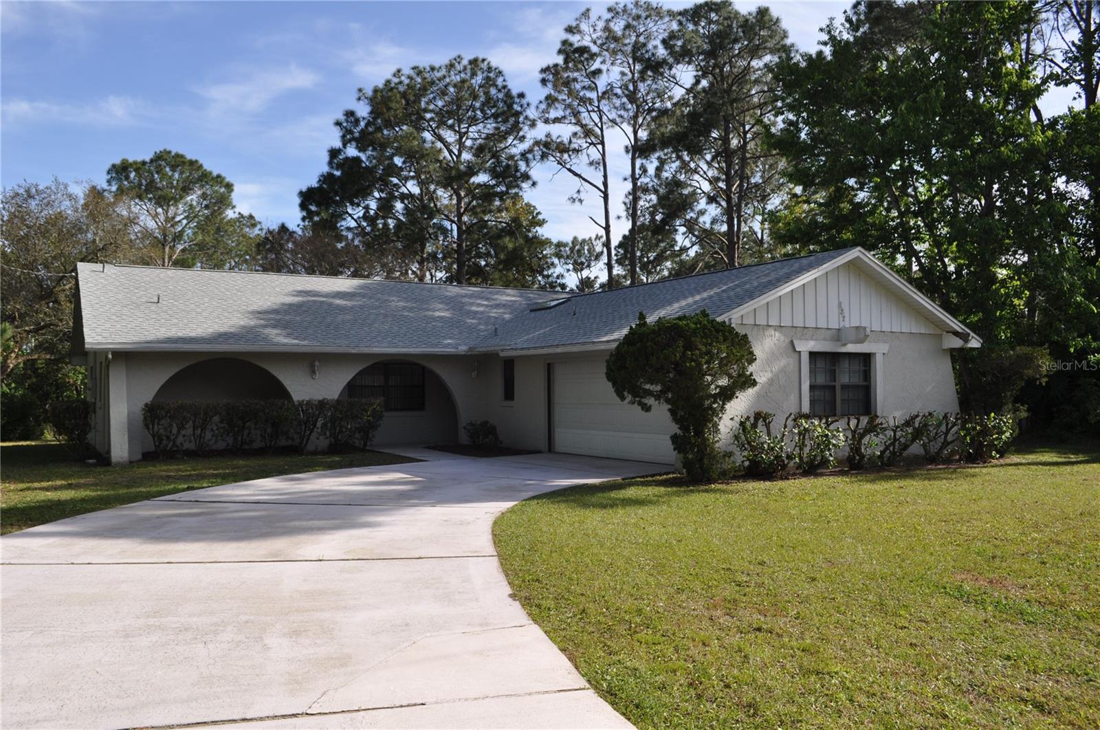 127 Persimmon Dr — photo