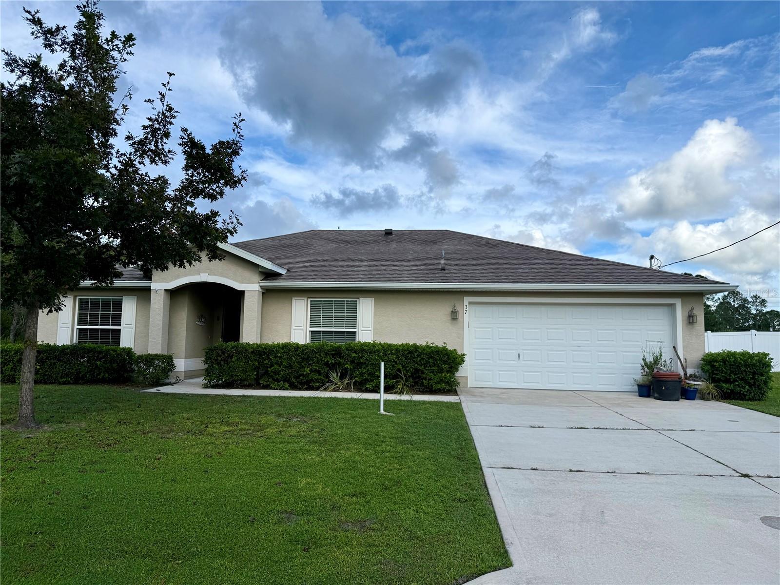 37 Russo Dr — photo